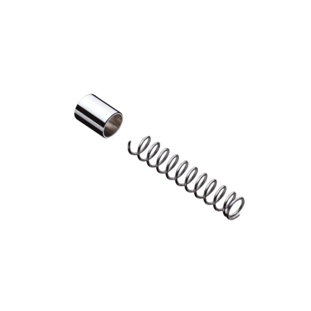Zwei Metallteile, ein zylindrisches Rohr und eine Spiralfeder, die zu einem HG Umbauset von Hansgrohe für Wannenmischer gehören.